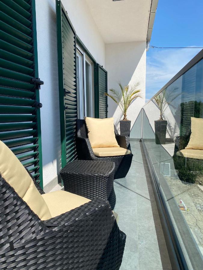 Apartment Milena Kastela Mit Whirlpool Esterno foto
