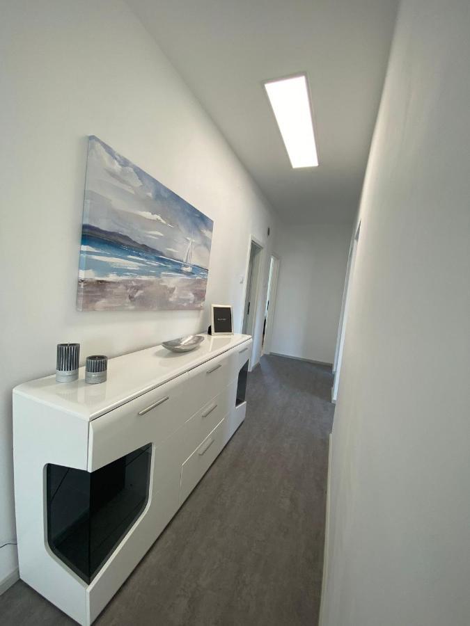 Apartment Milena Kastela Mit Whirlpool Esterno foto